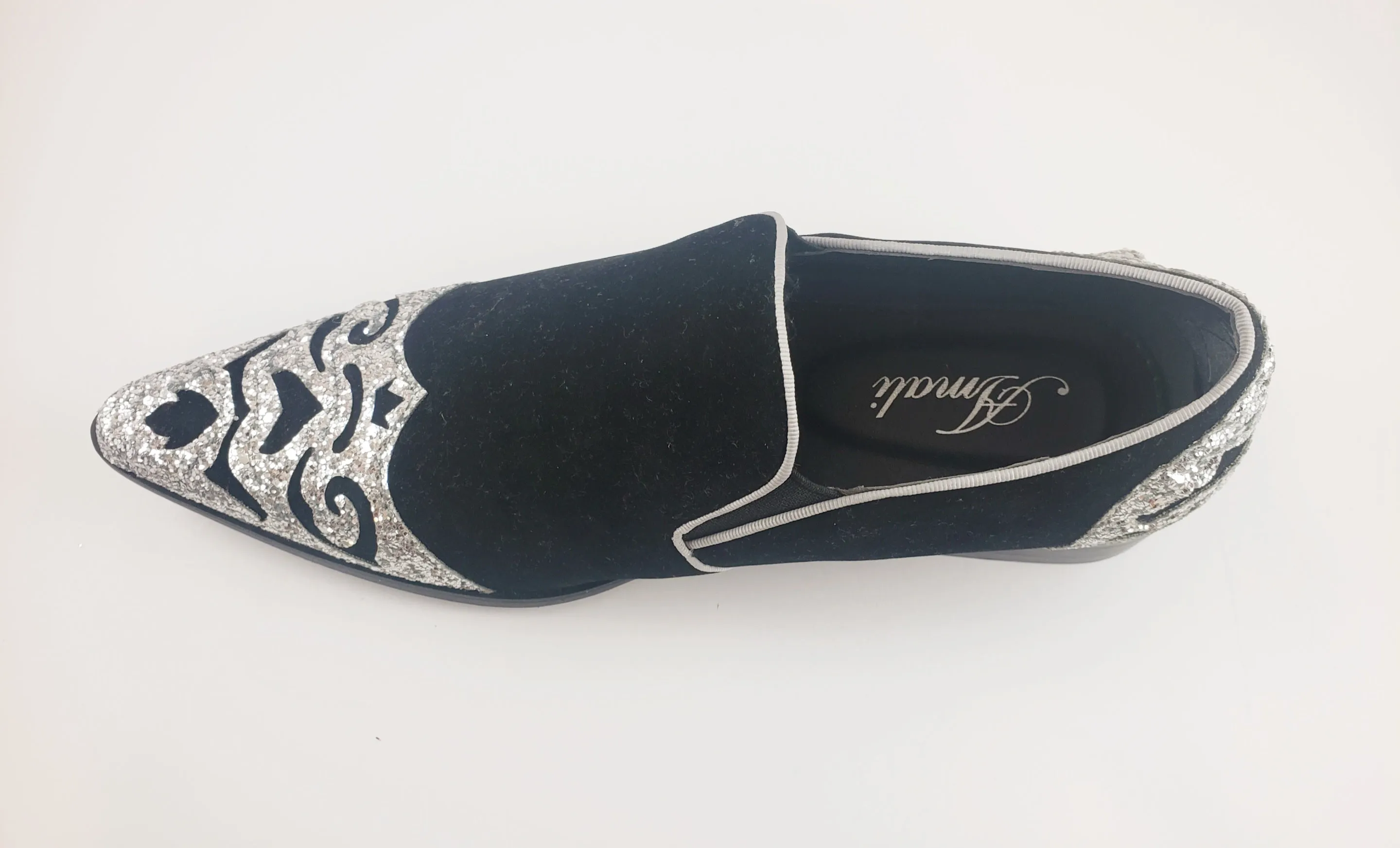 Amali pointed  Toe slip on