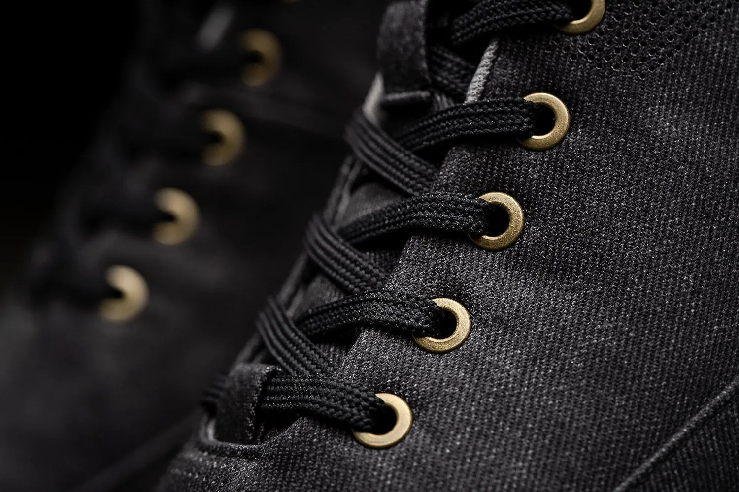 BLACK DENIM CANVAS MID TRAINER (MEN'S)