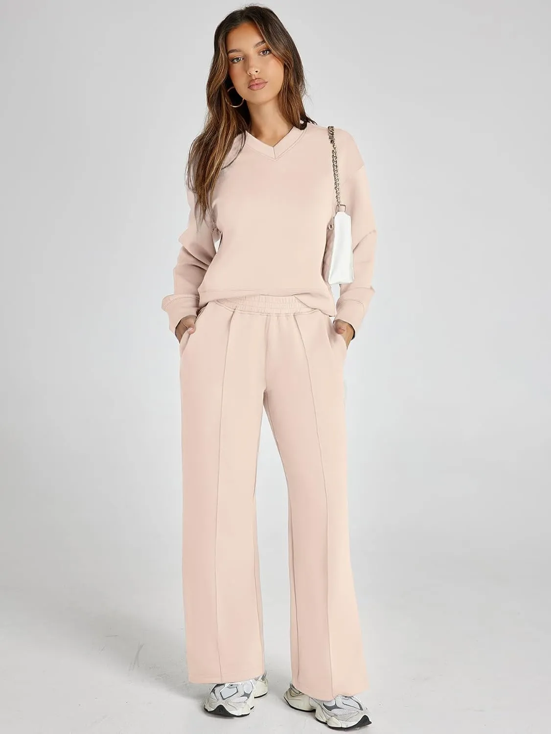 Glamaker Women's 2 Piece Sweatsuits Sets Long Sleeve Pullover Tops Wide Leg Pants Casual Lounge Sweat Sets Fall Outfits
