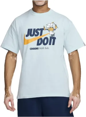 Nike Sportswear Men's Max90 T-Shirt (Glacier Blue, FV3749-474) Size Medium