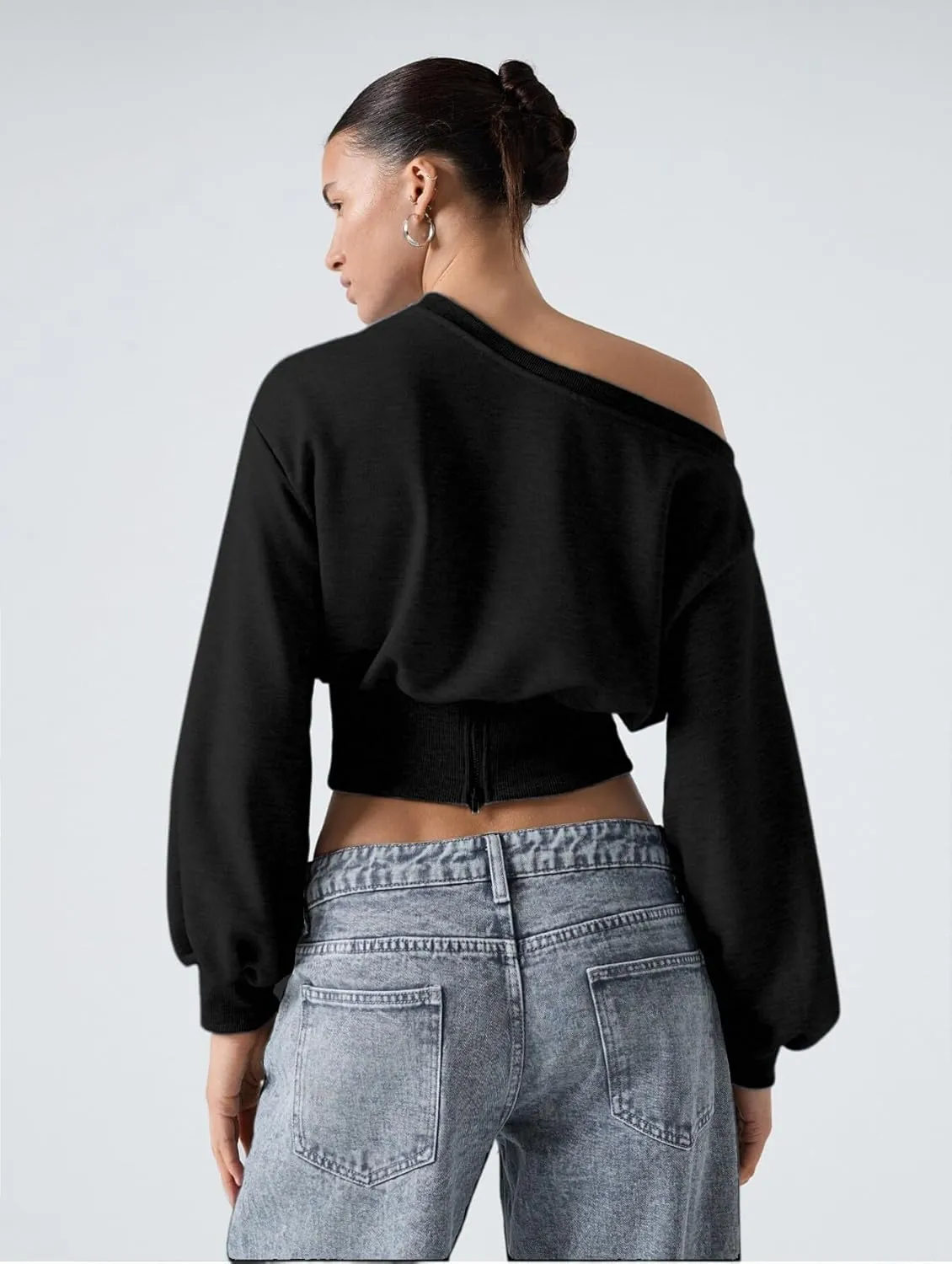 Verdusa Women's Crop Tops Off The Shoulder Top Long Sleeve Shirts Cropped Sweatshirt Y2k Trendy Pullovers