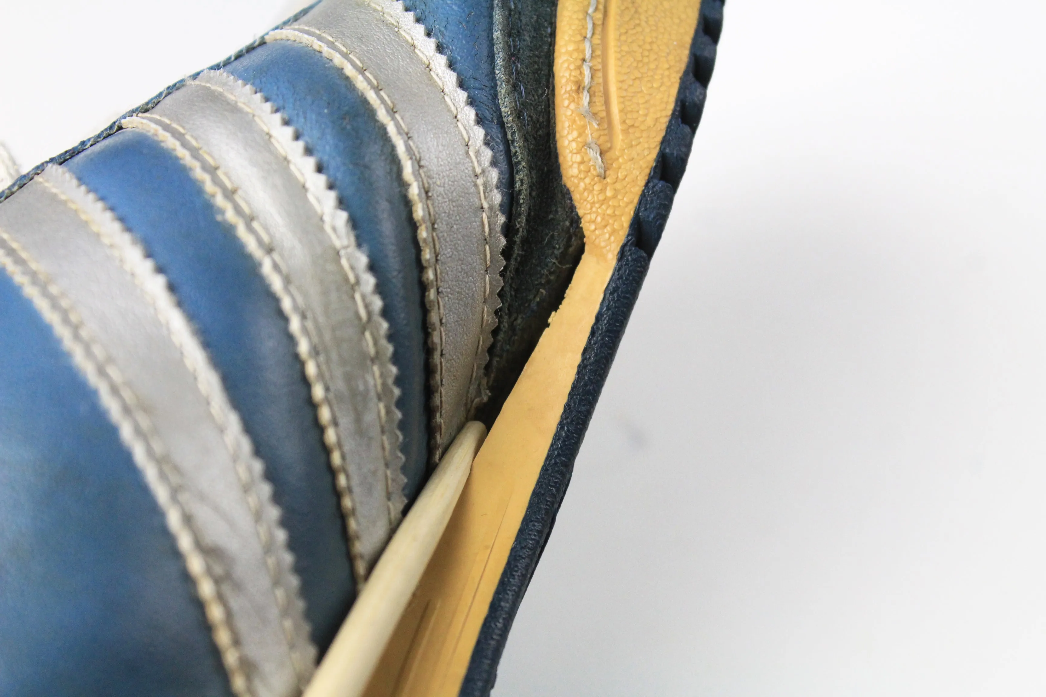 Vintage Adidas Atlantic Sneakers US 8